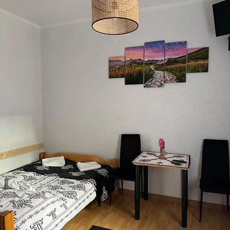 Kowali Wierch Konukevi